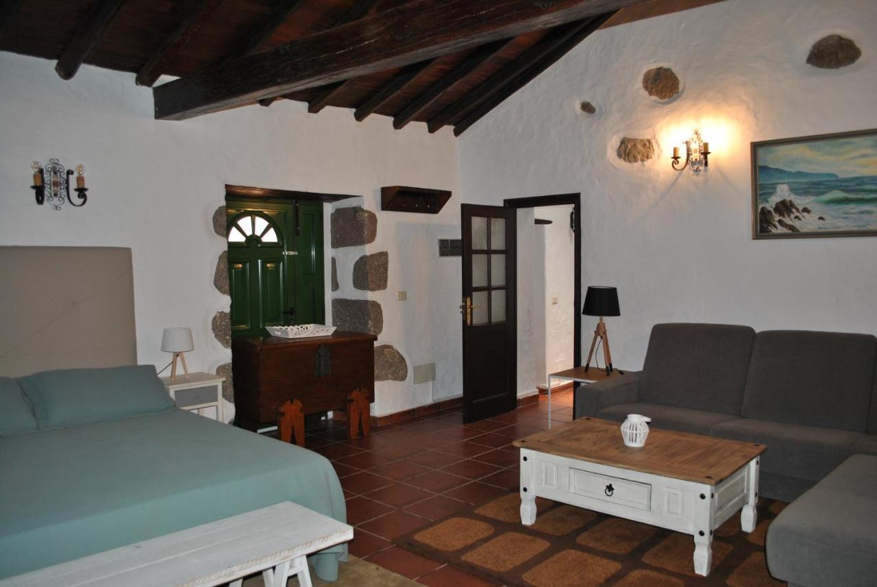 Rk La Casona De Tejeda Villa Exterior photo